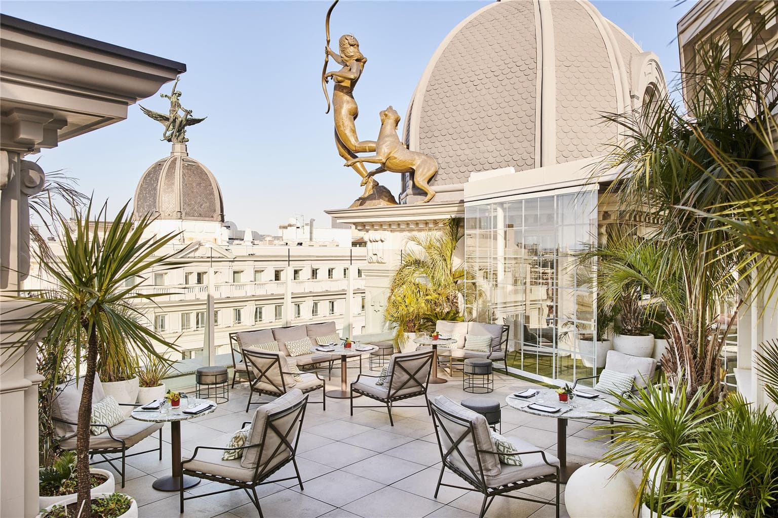 Patio/Terrace,On-Site,Property Amenity