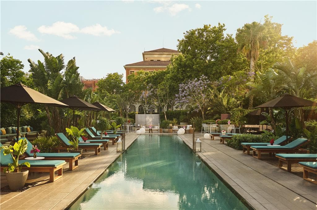 Pool,On-Site,Property Amenity,Recreation