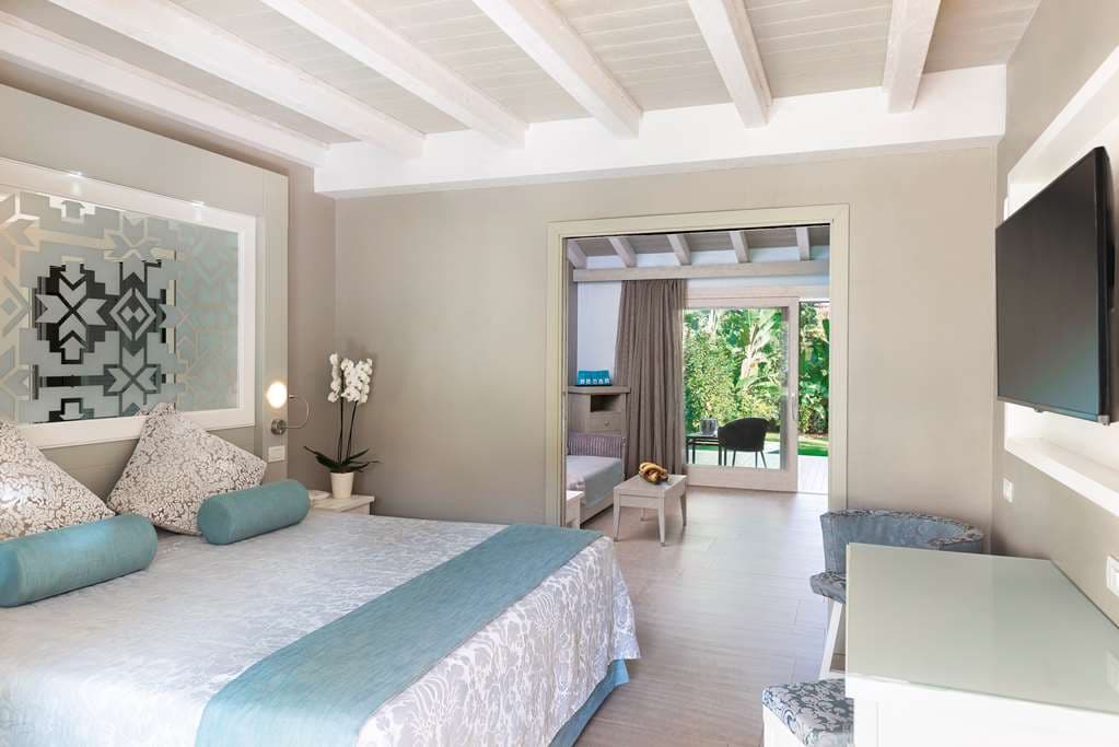 Guest Room,On-Site