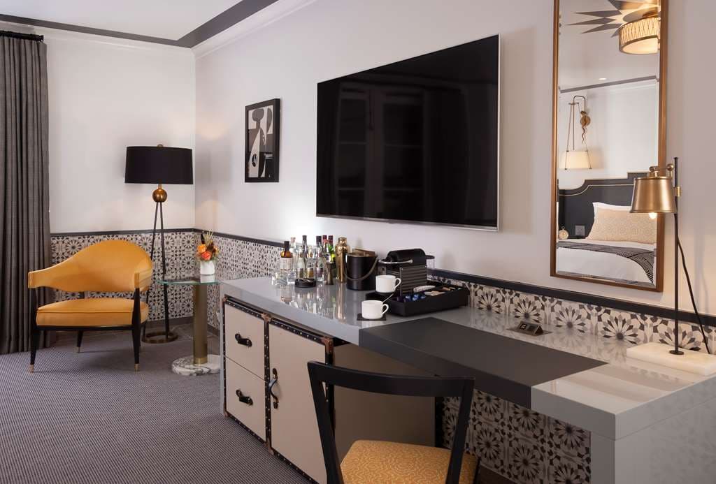 Guest Room,On-Site