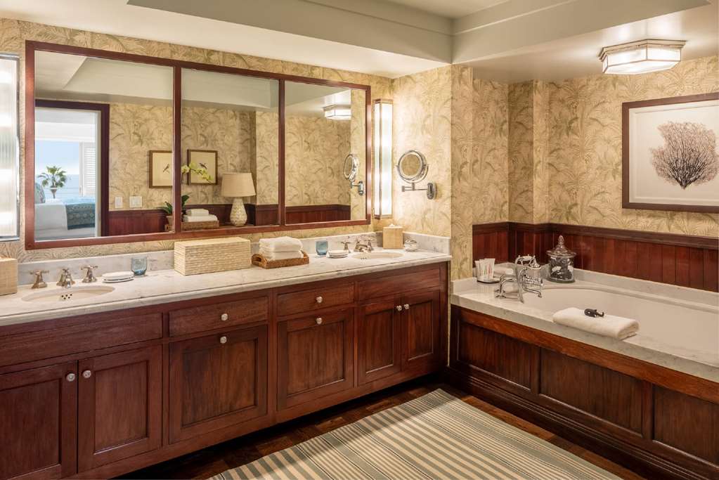 Guest Room,On-Site