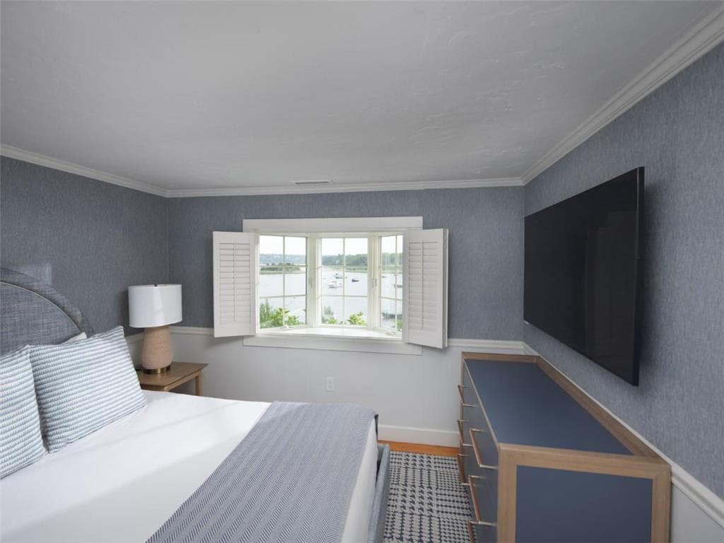 Guest Room,On-Site