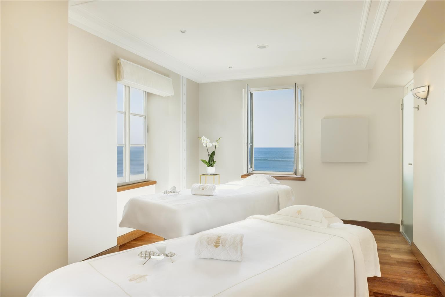 On-Site,Property Amenity,Spa