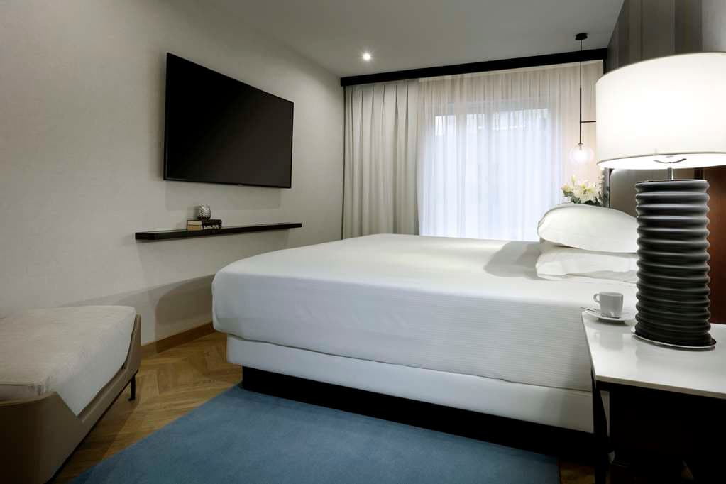 Guest Room,On-Site
