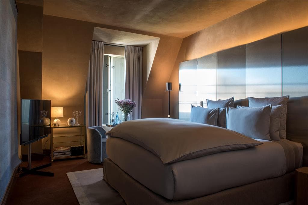 Guest Room,On-Site