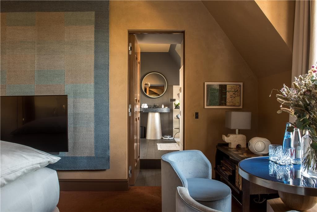Guest Room,On-Site