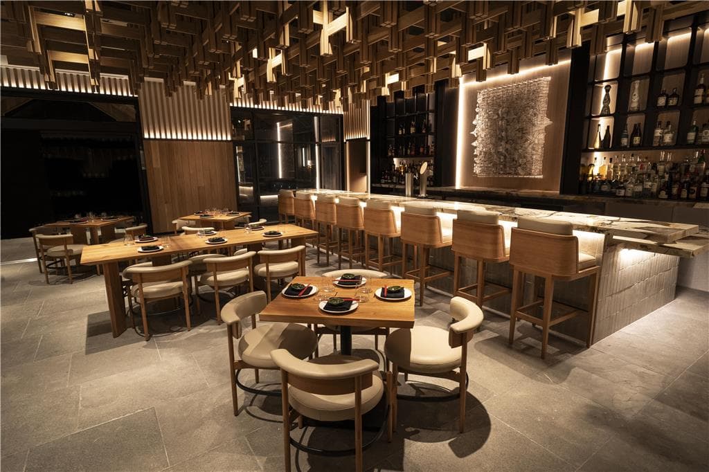 Dining,Dining Area,Restaurant,On-Site