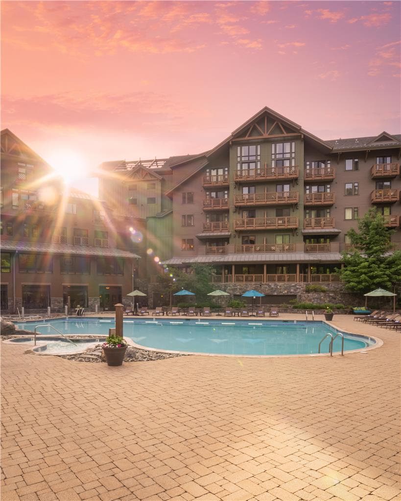 Pool,On-Site,Property Amenity,Recreation