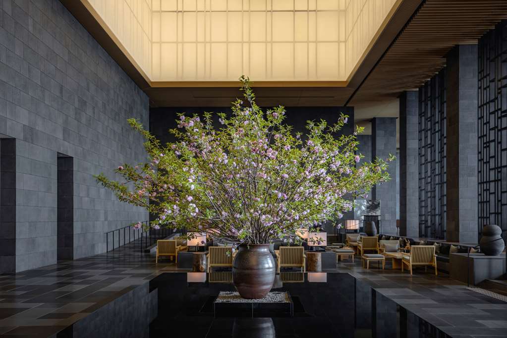 On-Site,Lobby