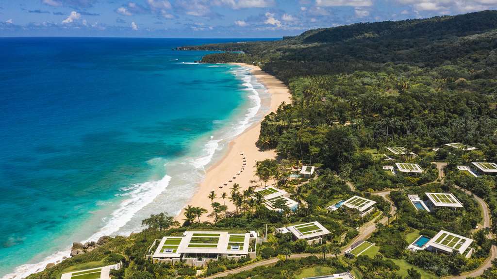 On-Site,Outdoor/Exterior,Beach,View from above,Exterior View of Building