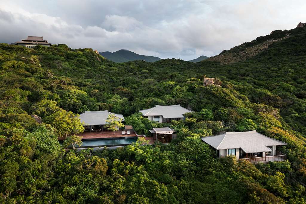 On-Site,Outdoor/Exterior,Exterior View of Building