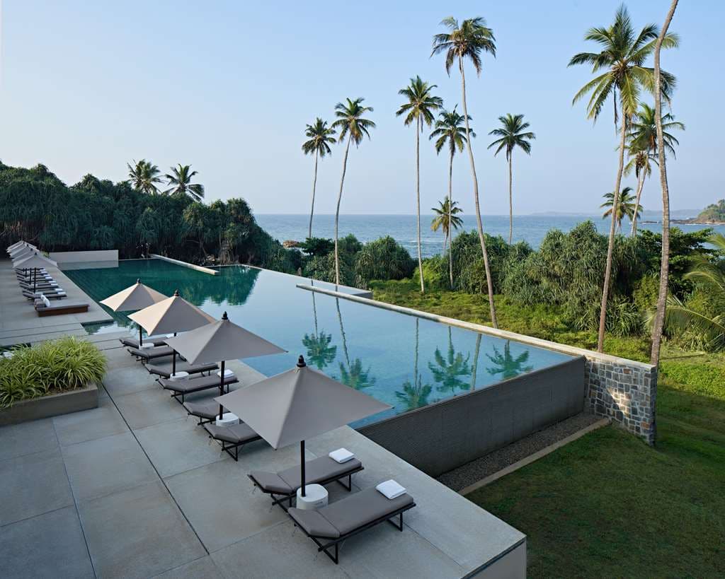 Guest Room,Guest Room Amenity,Pool,On-Site,Outdoor/Exterior,Exterior View of Building
