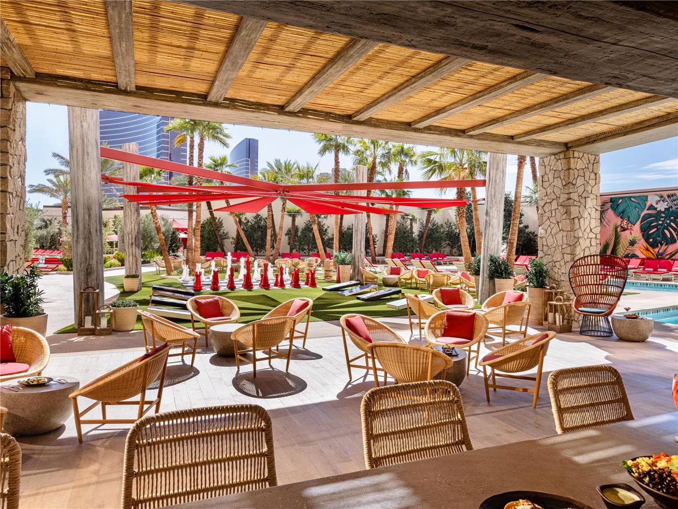 Pool,On-Site,Property Amenity,Recreation