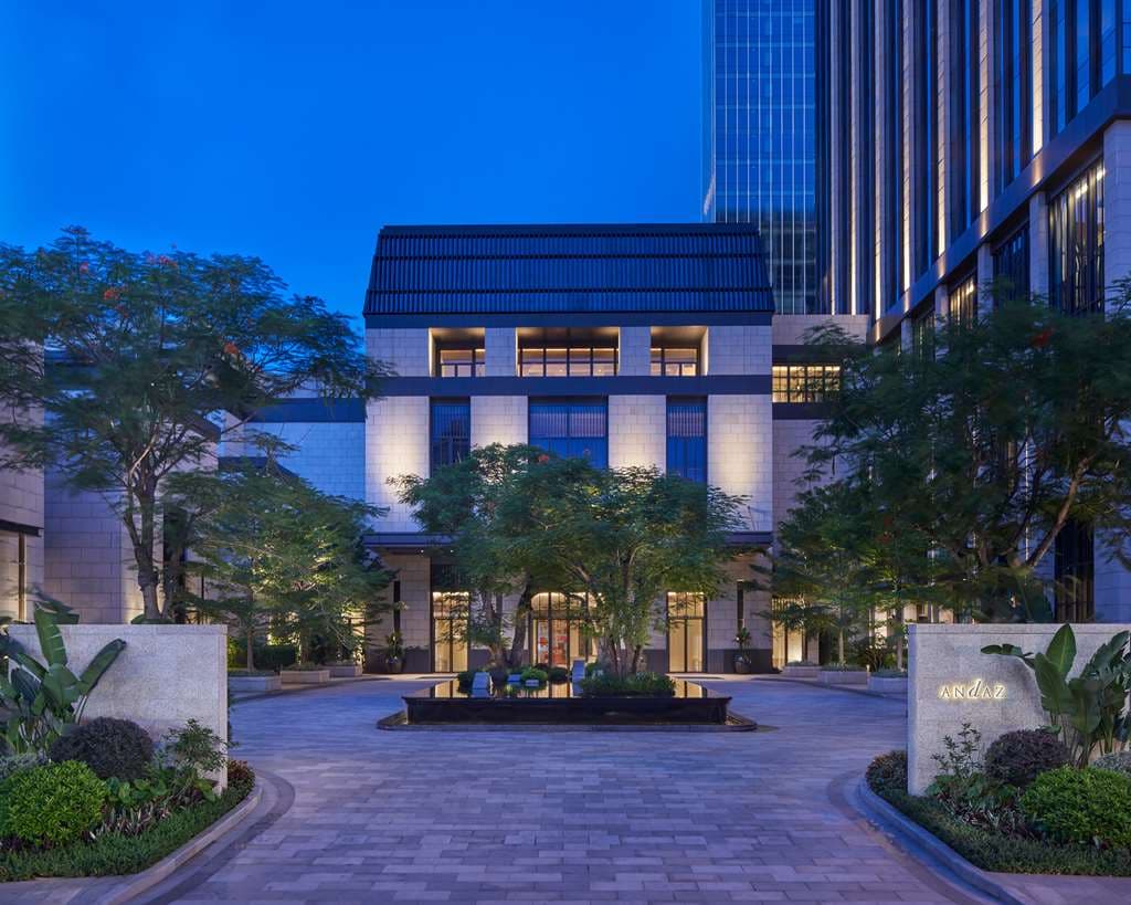 On-Site,Outdoor/Exterior,Exterior View of Building