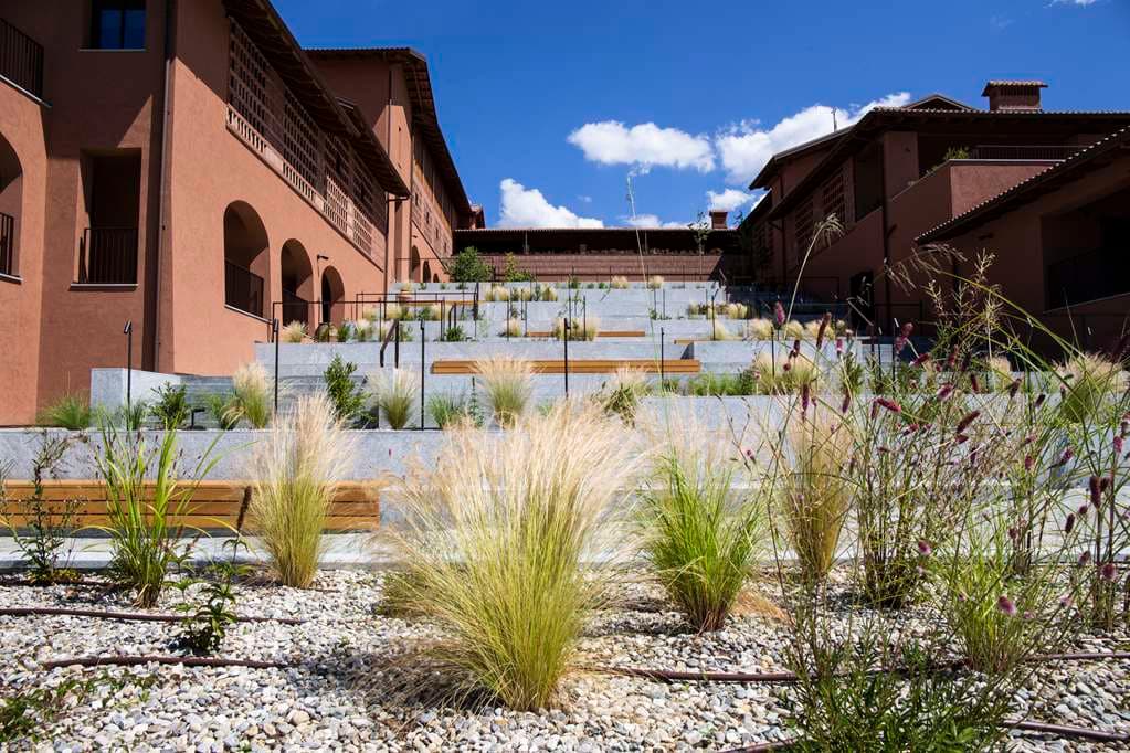 On-Site,Outdoor/Exterior,Exterior View of Building