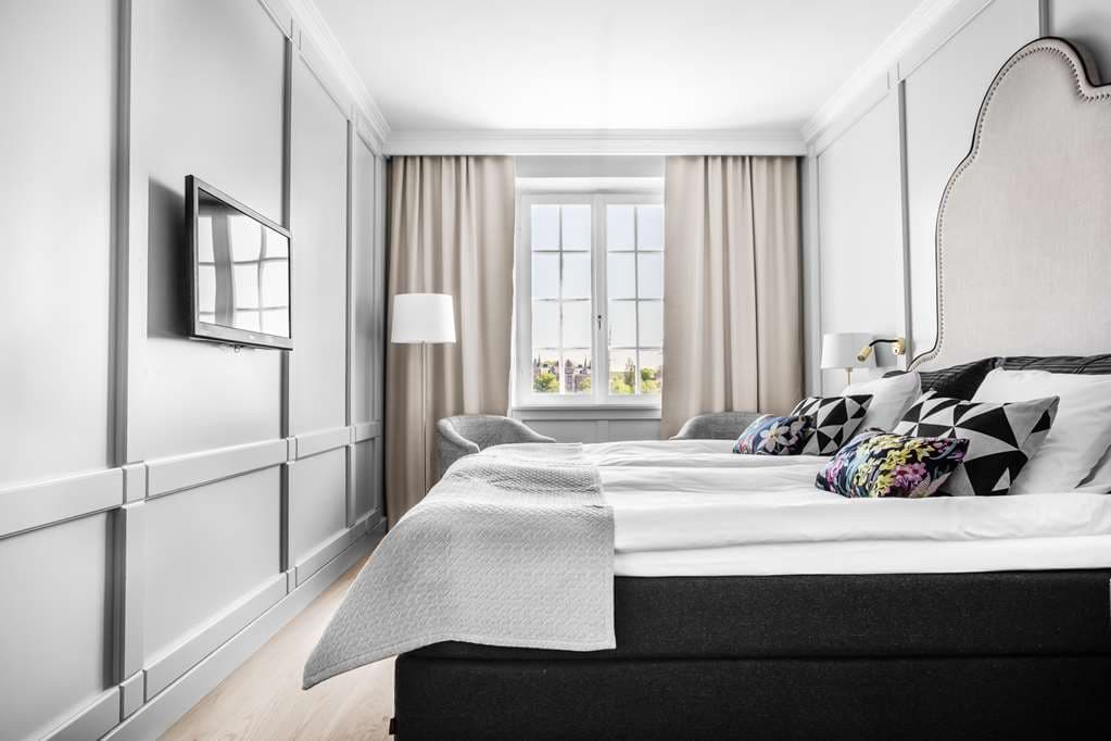 Guest Room,On-Site