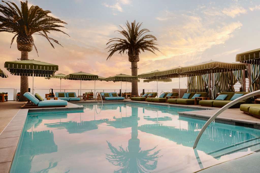 Pool,On-Site,Property Amenity,Recreation