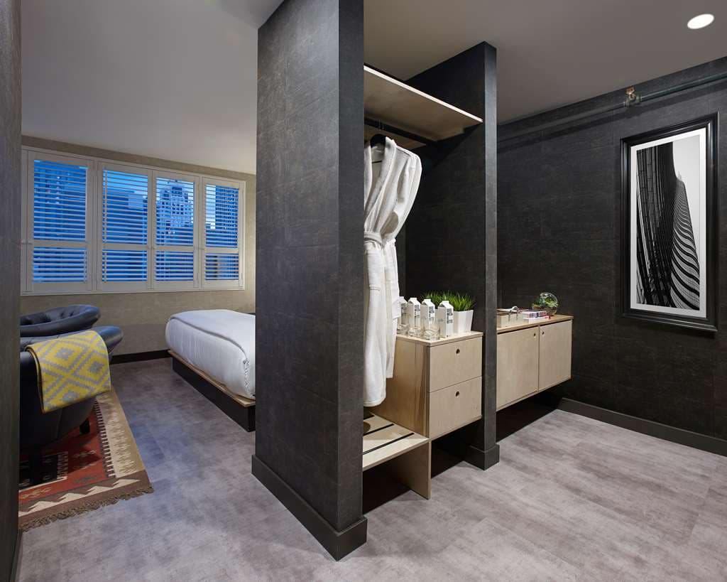 Guest Room,On-Site