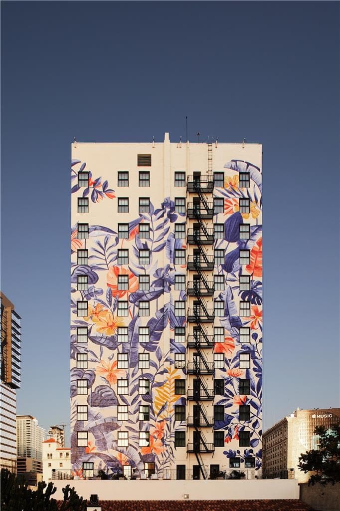 On-Site,Outdoor/Exterior,Exterior View of Building