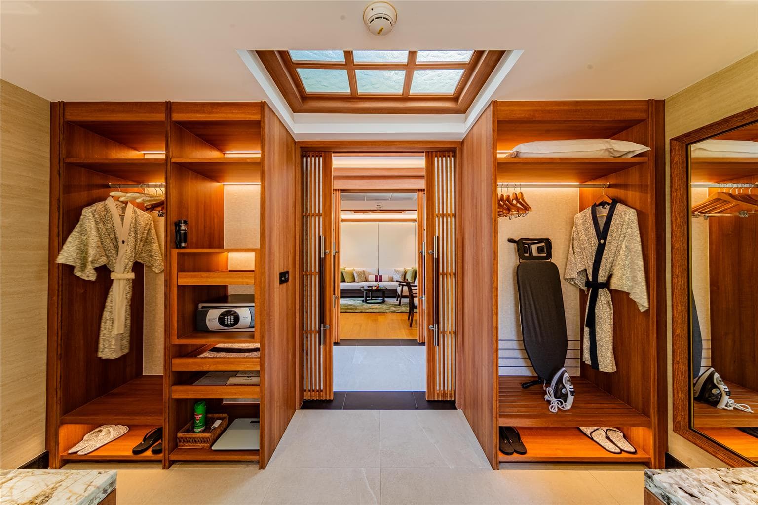 Guest Room,Bathroom,On-Site
