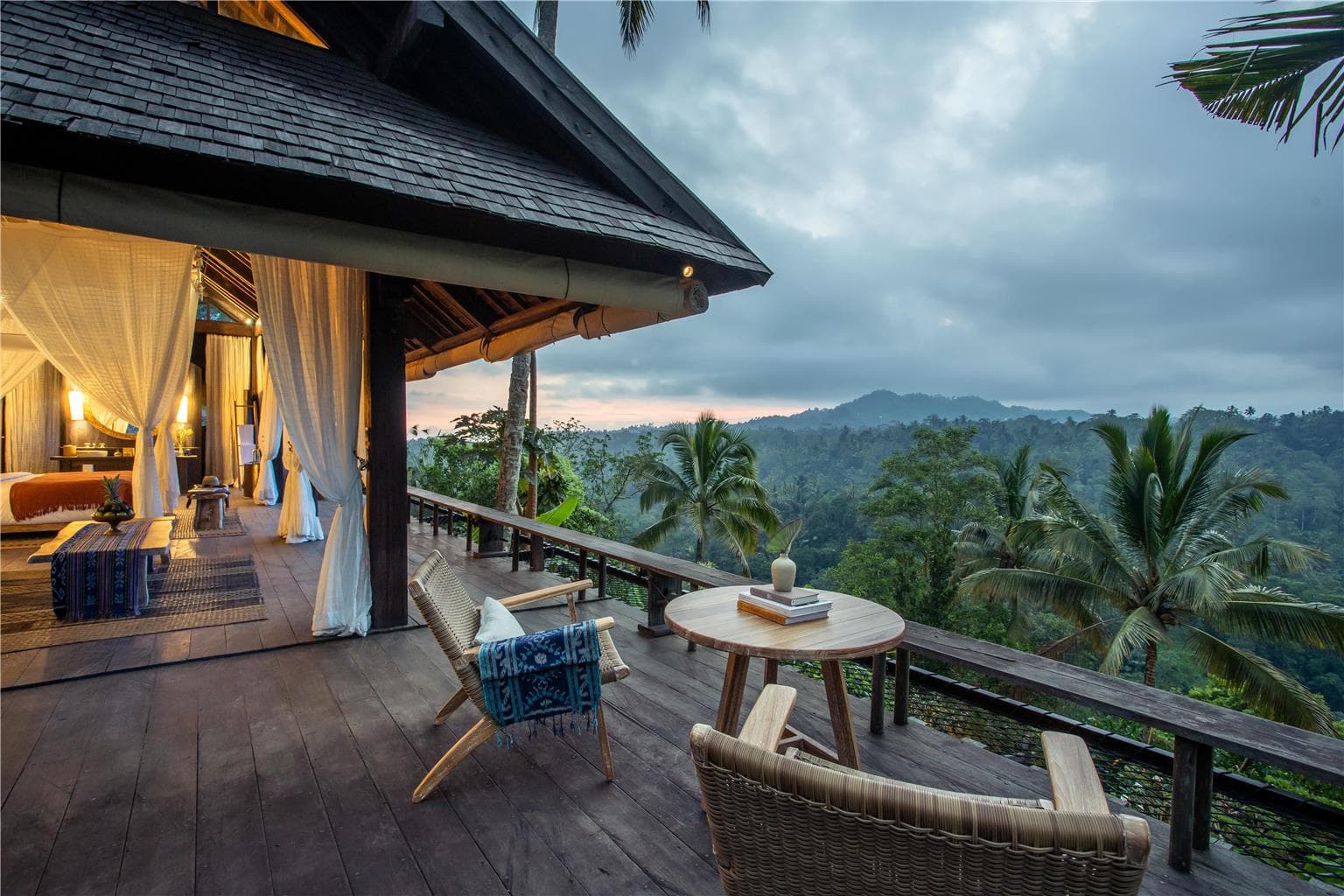 Guest Room,Bed,Architecture,On-Site,Outdoor/Exterior,Exterior View of Building,Family