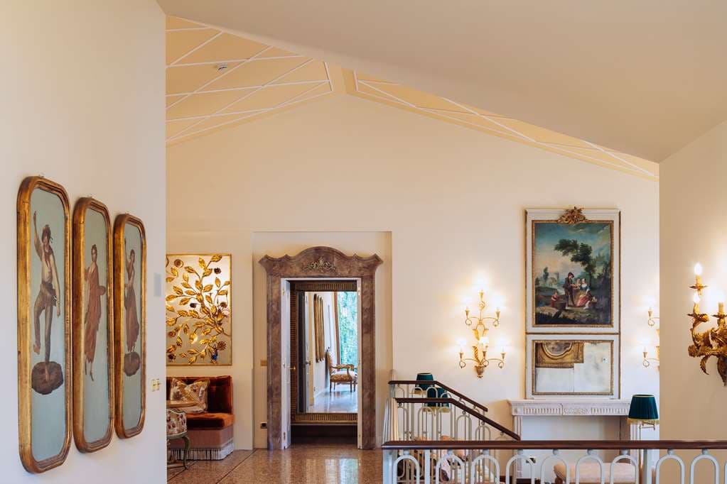Guest Room,On-Site