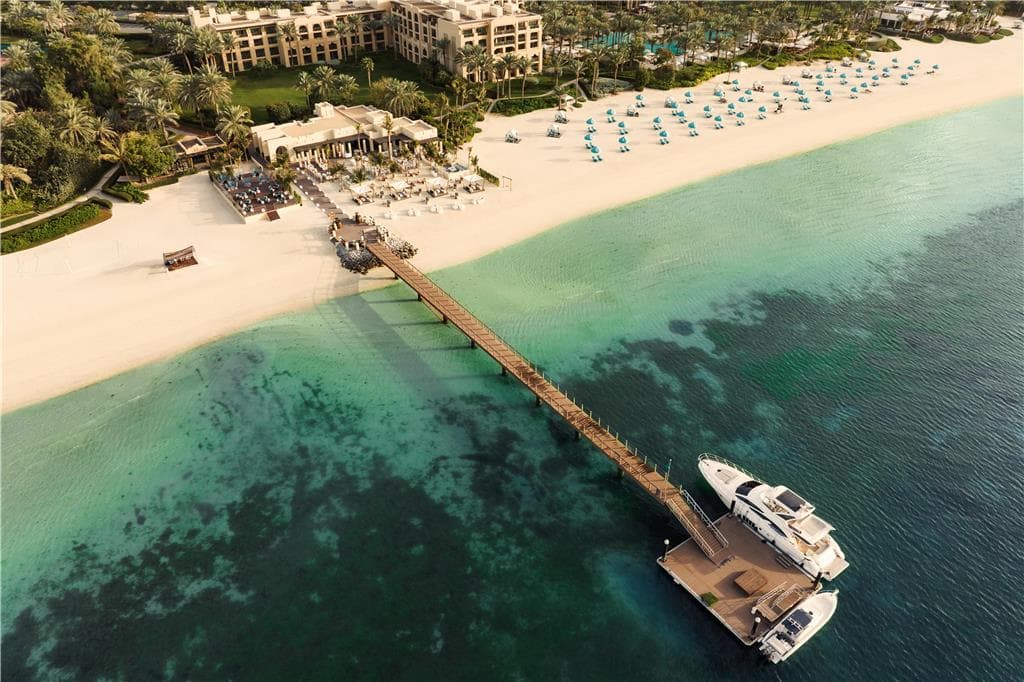Architecture,Off-Site,On-Site,Outdoor/Exterior,Local Area,Beach,View from above,Waterfront,Exterior View of Building
