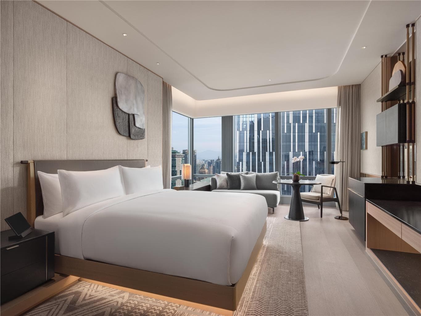 Guest Room,Bed,On-Site
