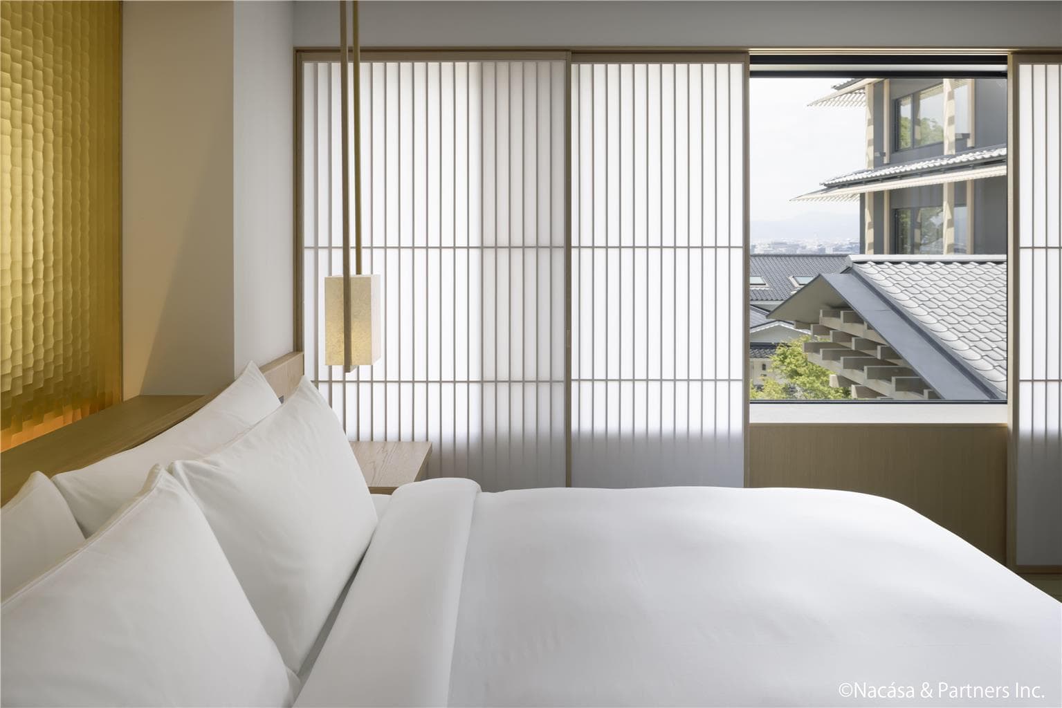 Guest Room,Bed,Indoor/Interior,On-Site,Décor detail,Summer