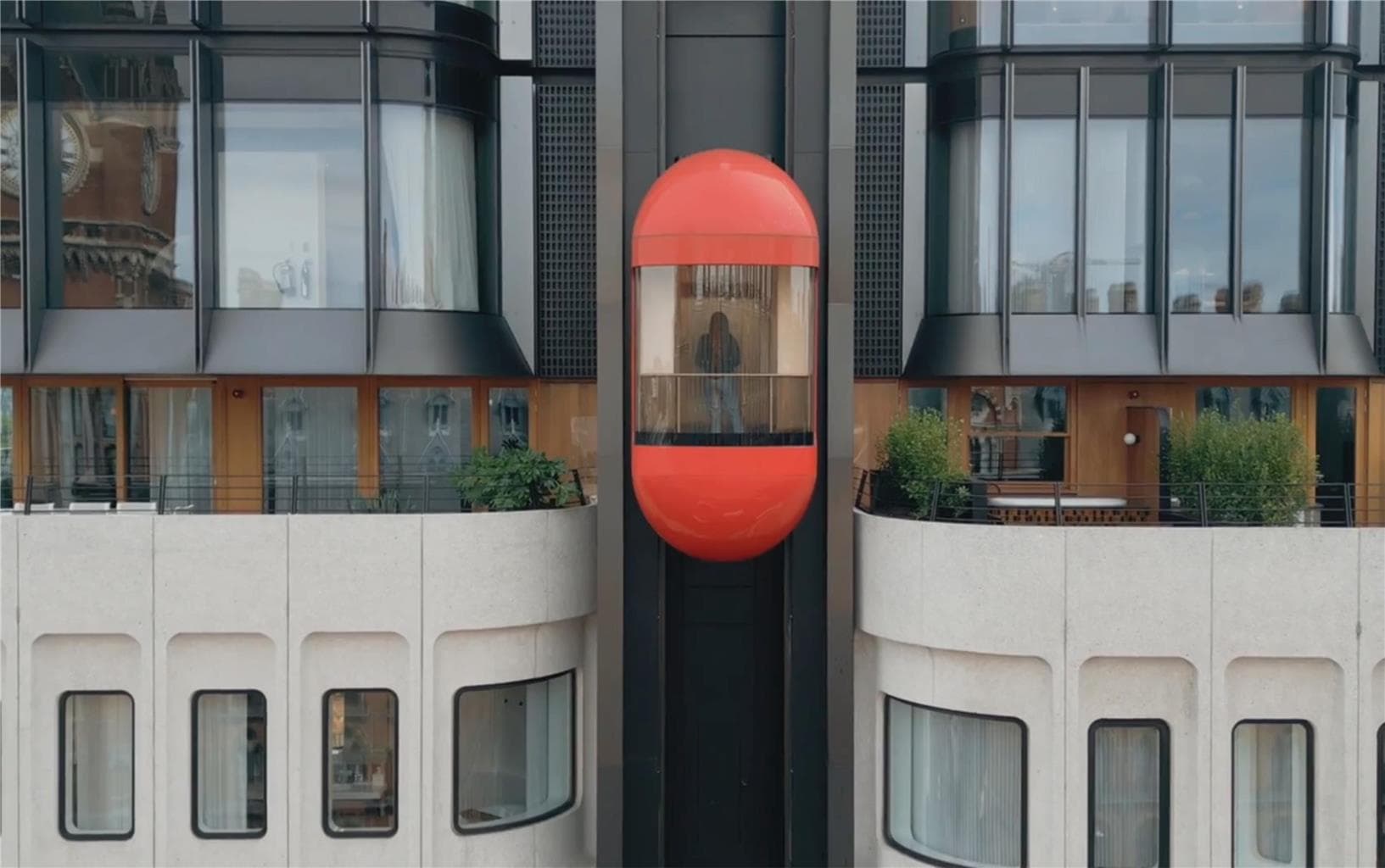 On-Site,Outdoor/Exterior,Exterior View of Building