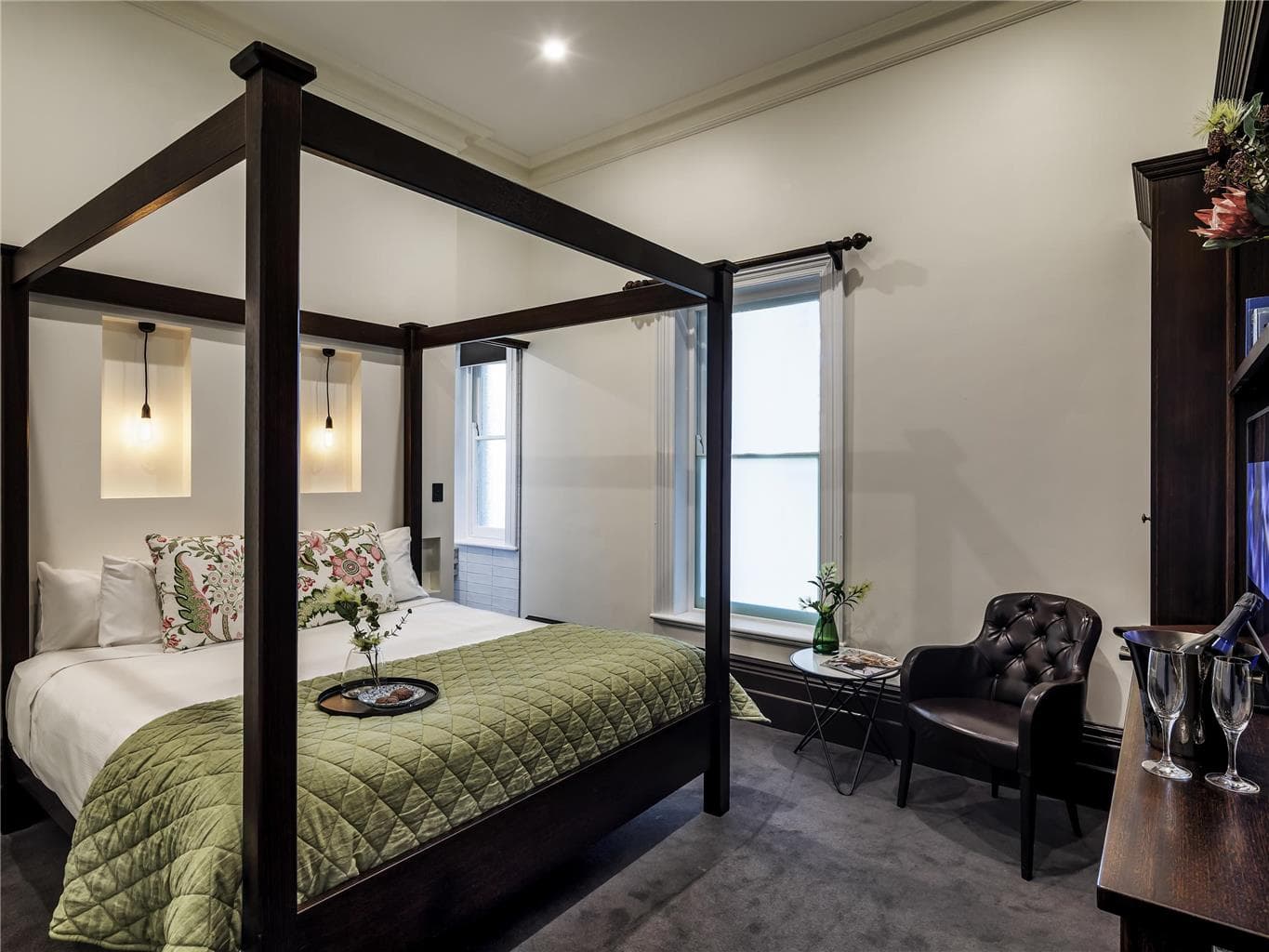 Guest Room,On-Site