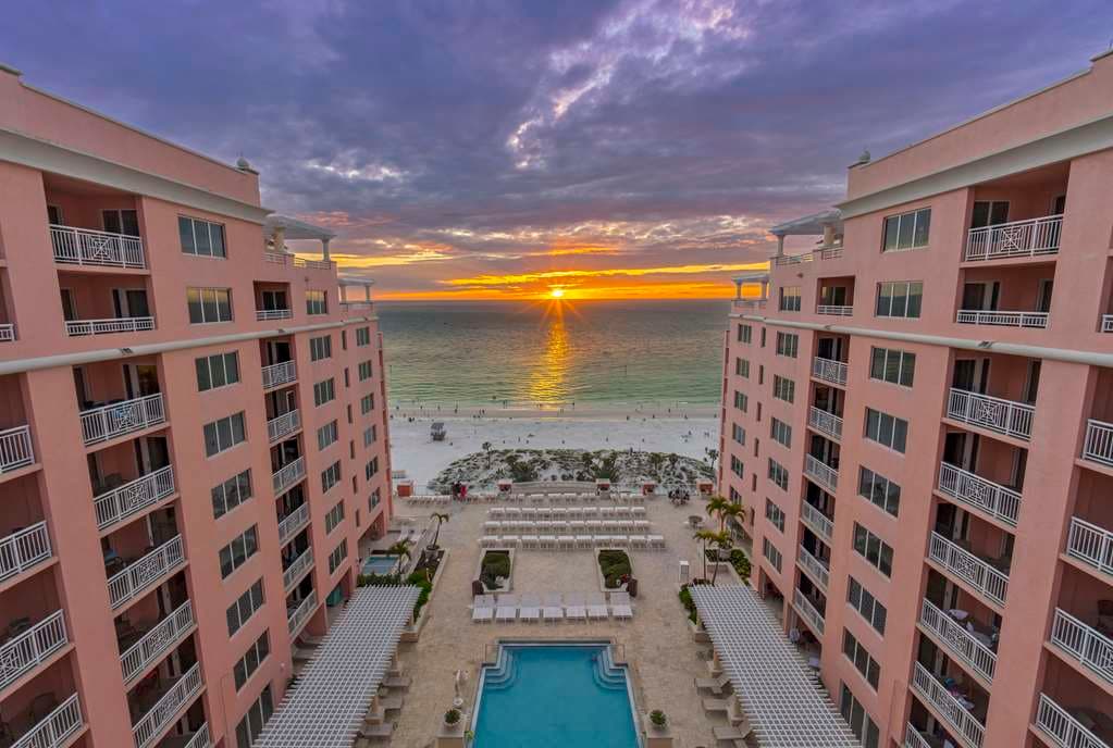Pool,On-Site,Property Amenity,Recreation