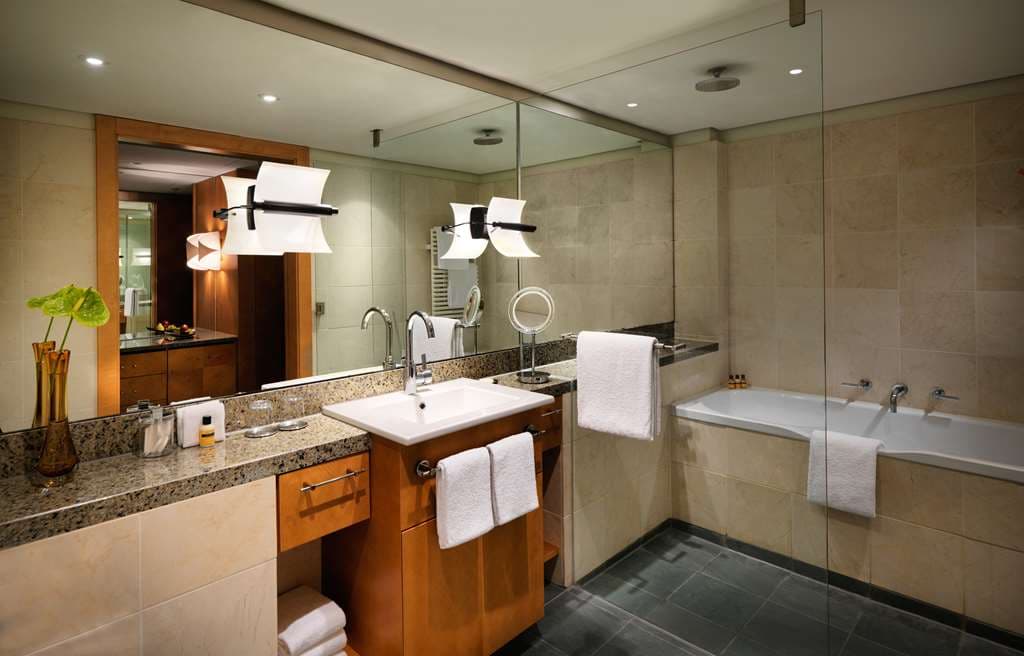 Guest Room,Bathroom,On-Site