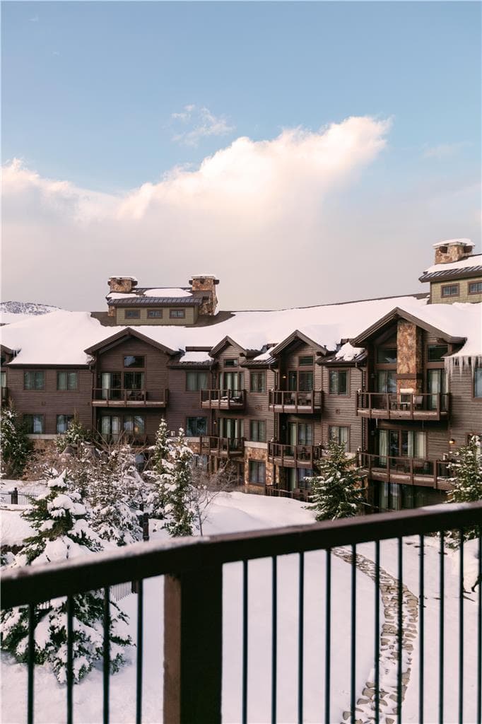Outdoor/Exterior