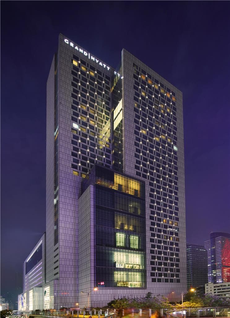 On-Site,Outdoor/Exterior,Exterior View of Building