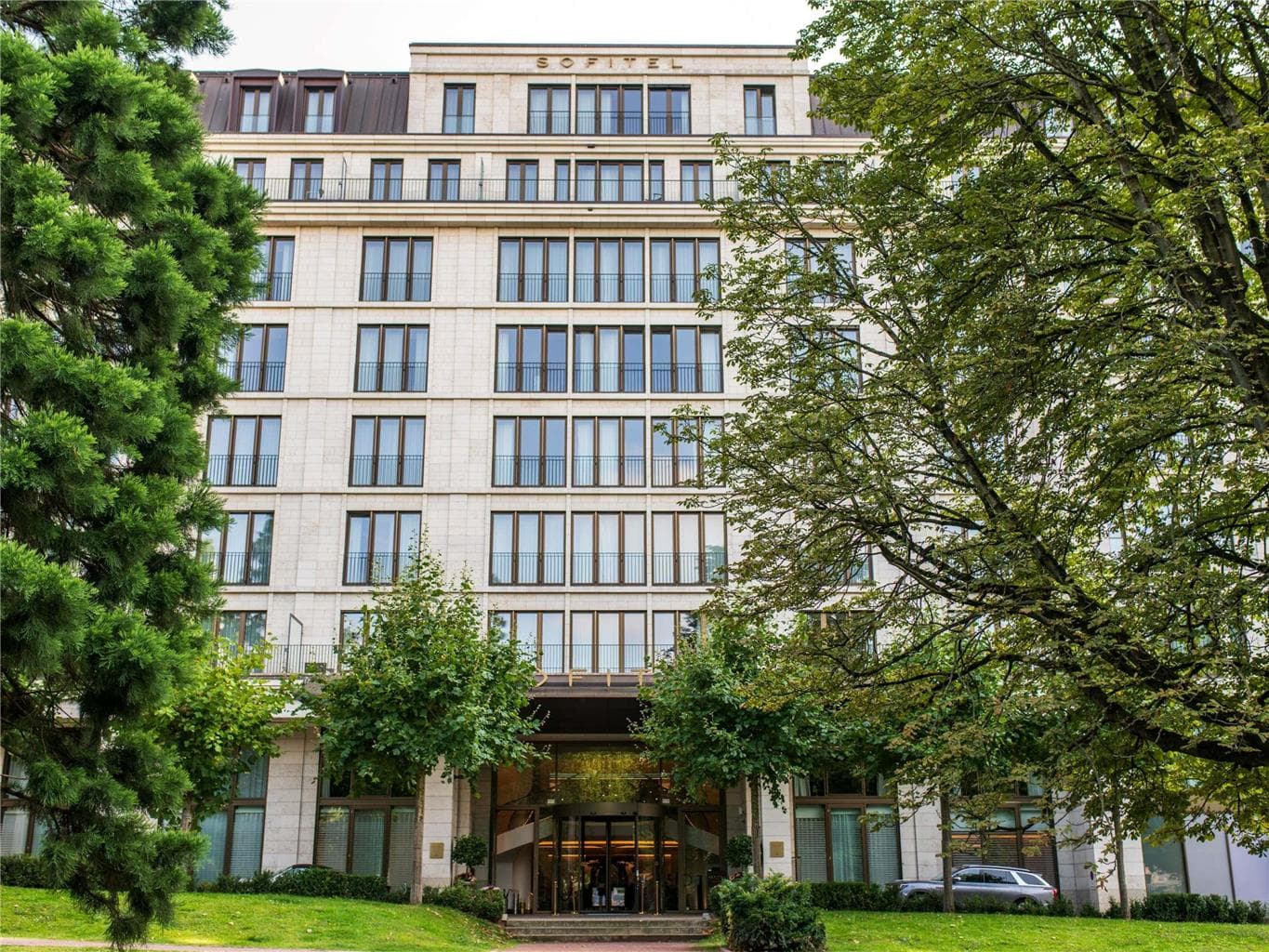 On-Site,Outdoor/Exterior,Exterior View of Building