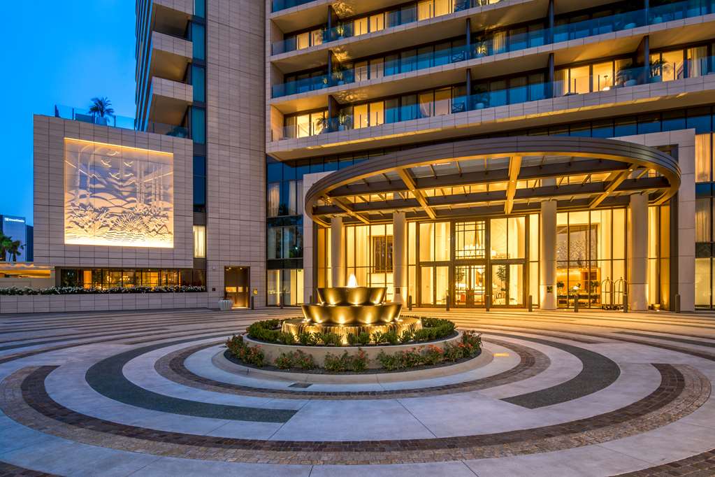 On-Site,Outdoor/Exterior,Exterior View of Building