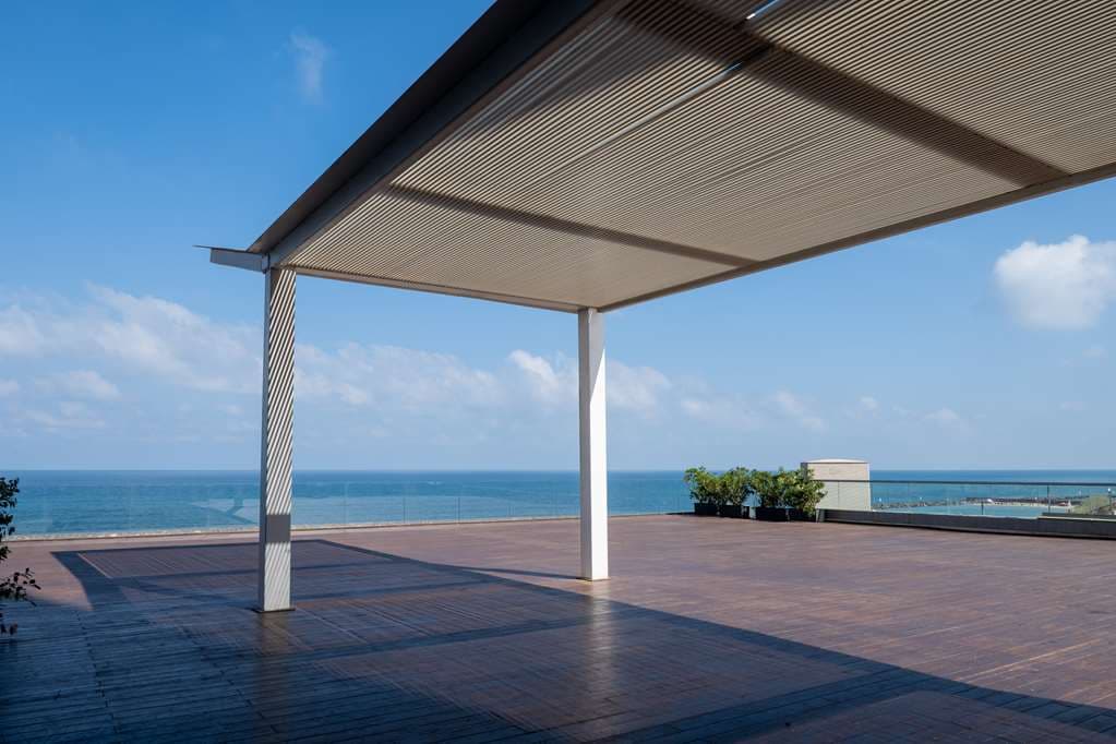 Patio/Terrace,On-Site,Outdoor/Exterior,Property Amenity