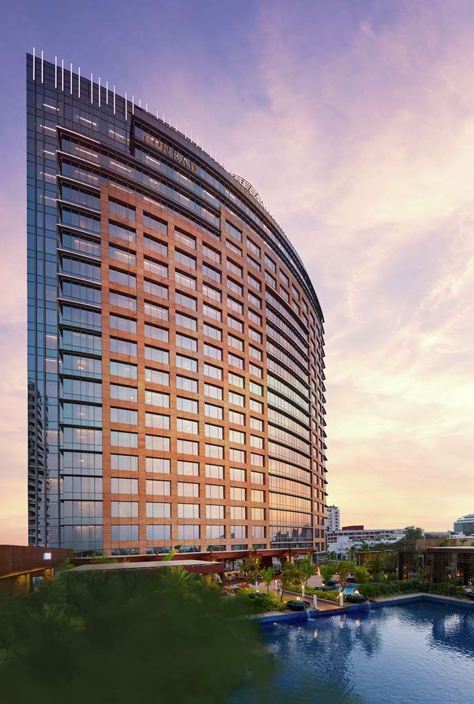 On-Site,Outdoor/Exterior,Exterior View of Building