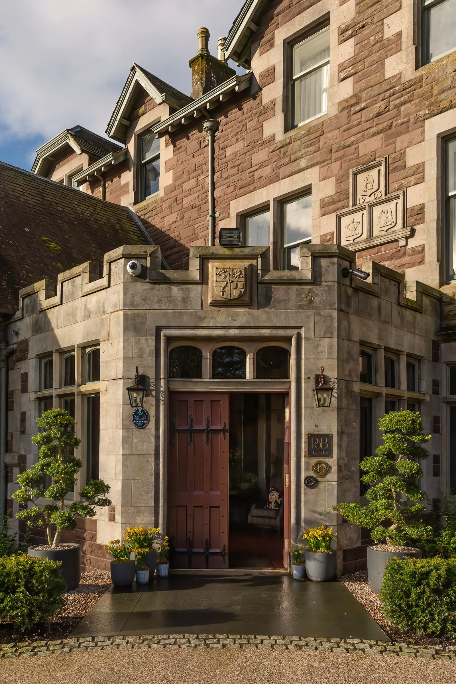 Cromlix Entrance