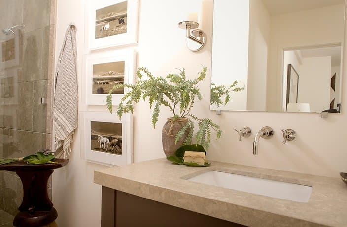 The Ranch Malibu Guestroom Bathroom