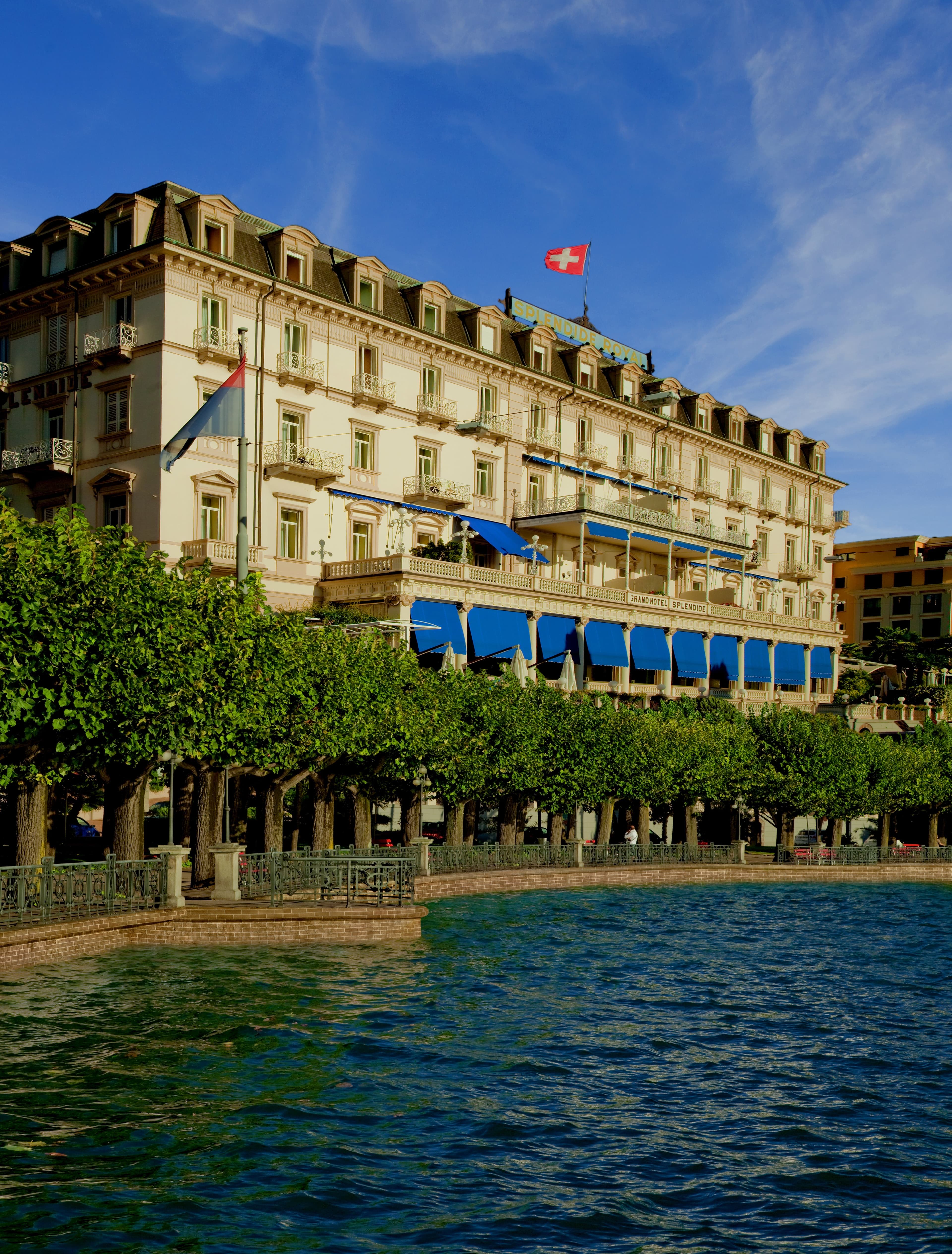 Exterior Water Front