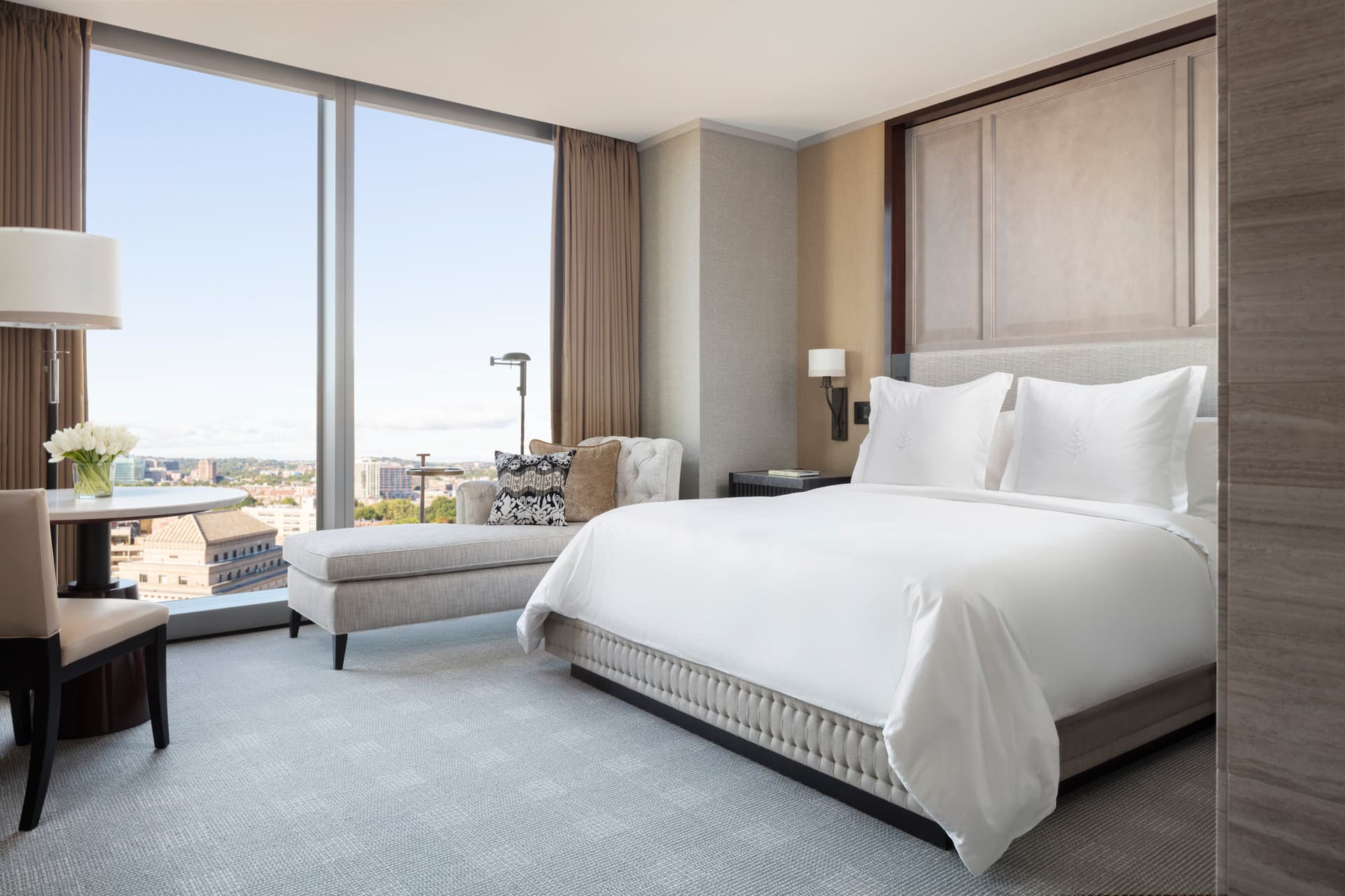 Deluxe Guestroom