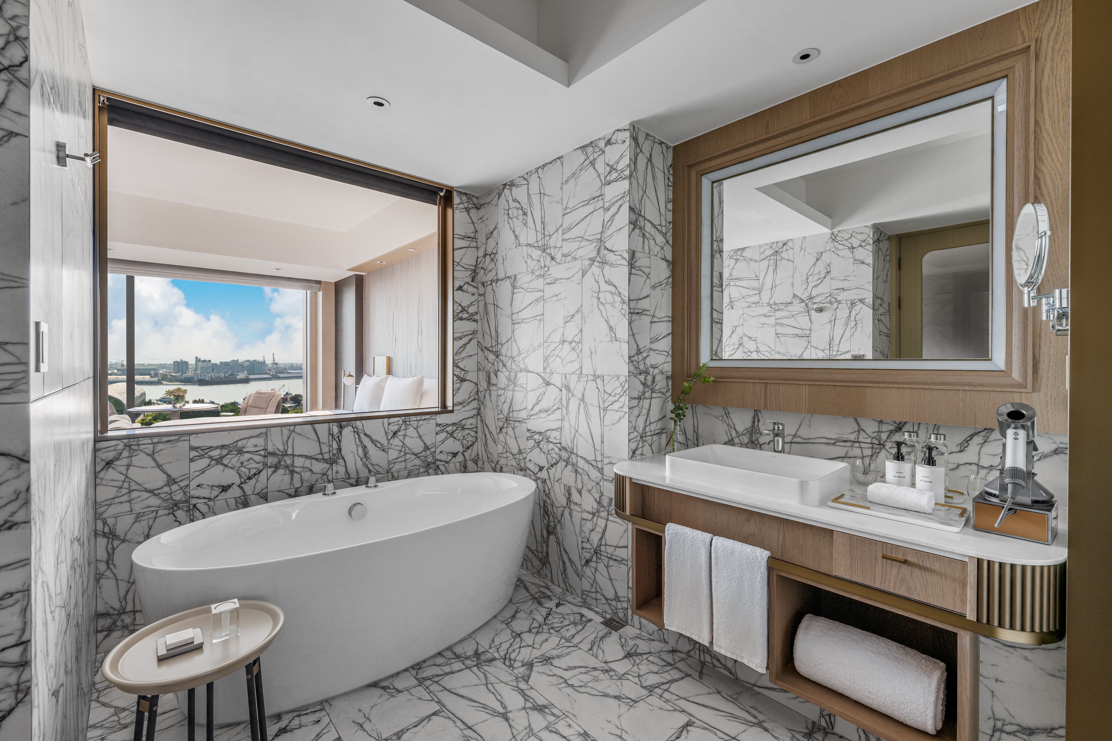 King Club InterContinental Harbor View