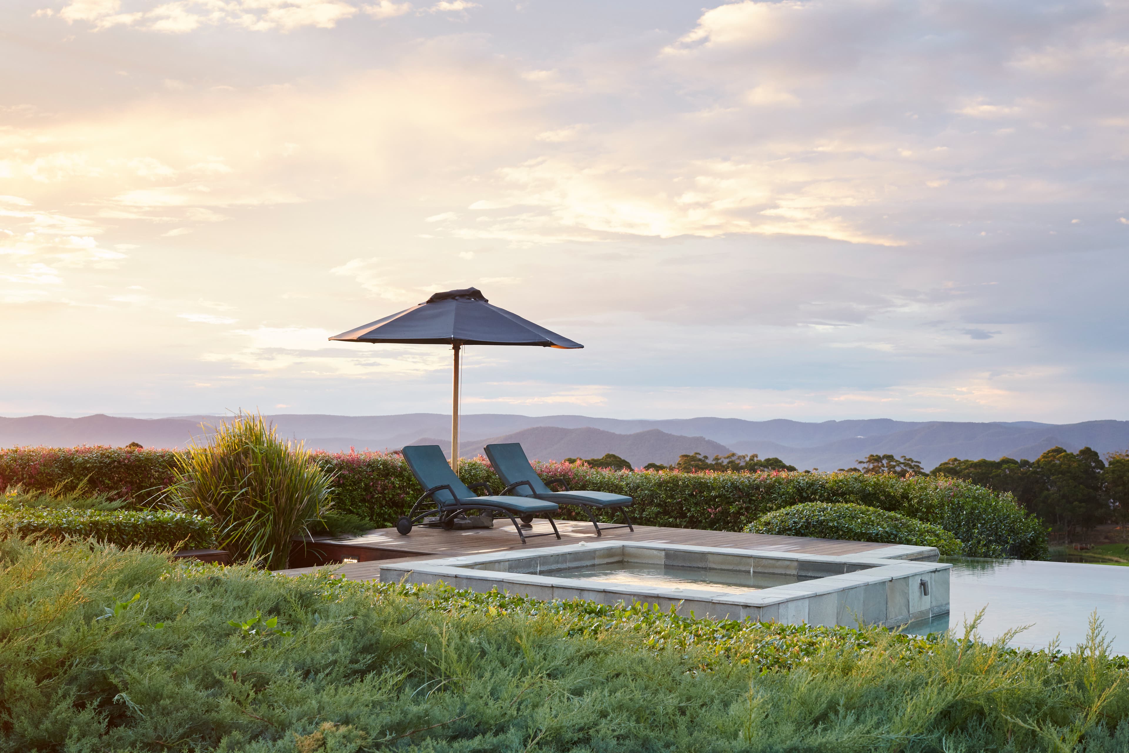 Spicers Peak Pool